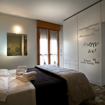 For Rent I Apartment *